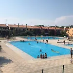 Appartamento Perfect Family Getaway In With Pool Bibione