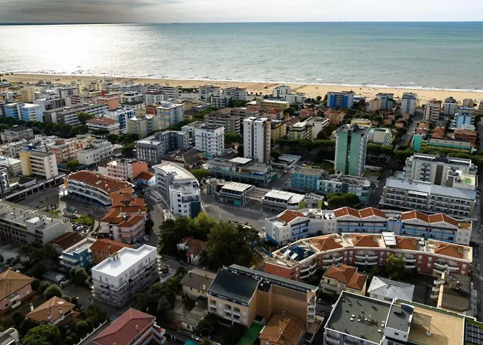 Apartman Perfect Family Getaway In With Pool Bibione